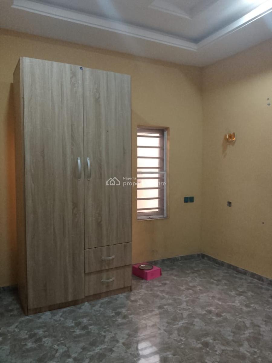 a Spacious 2 Bedroom Apartment, Mobil Road Ilaje, Lekki, Lagos, Flat / Apartment for Rent