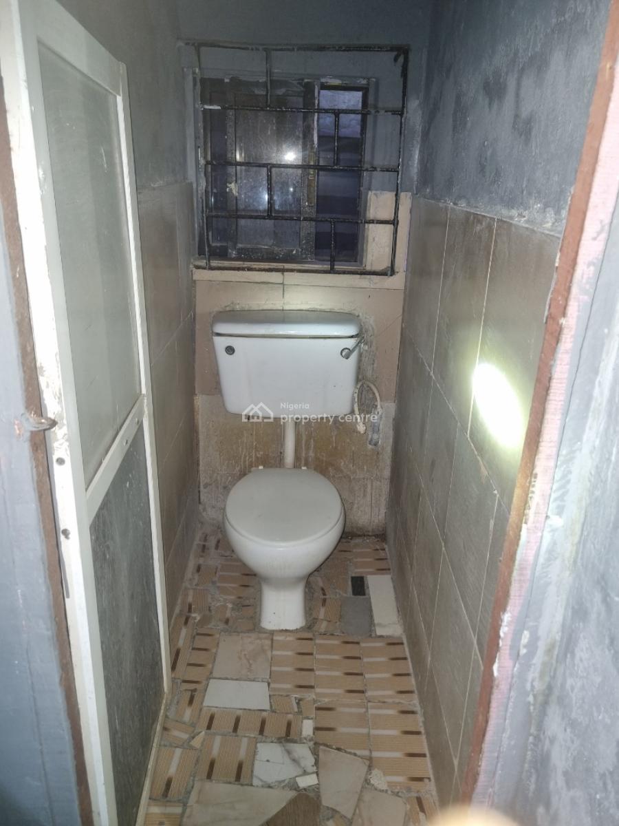 Bungalow, Idowu Emma Street, Lekki, Lagos, Hotel / Guest House for Rent