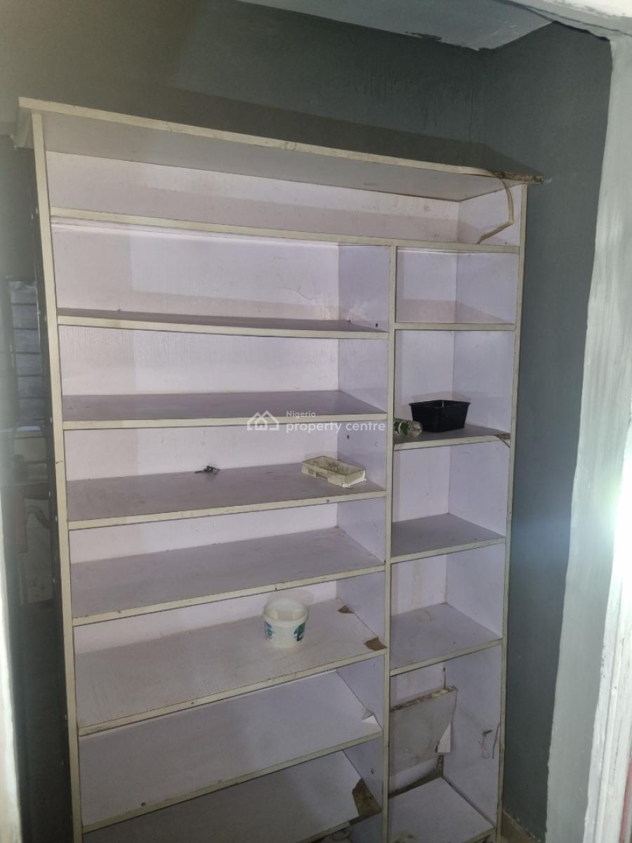 Bungalow, Idowu Emma Street, Lekki, Lagos, Hotel / Guest House for Rent