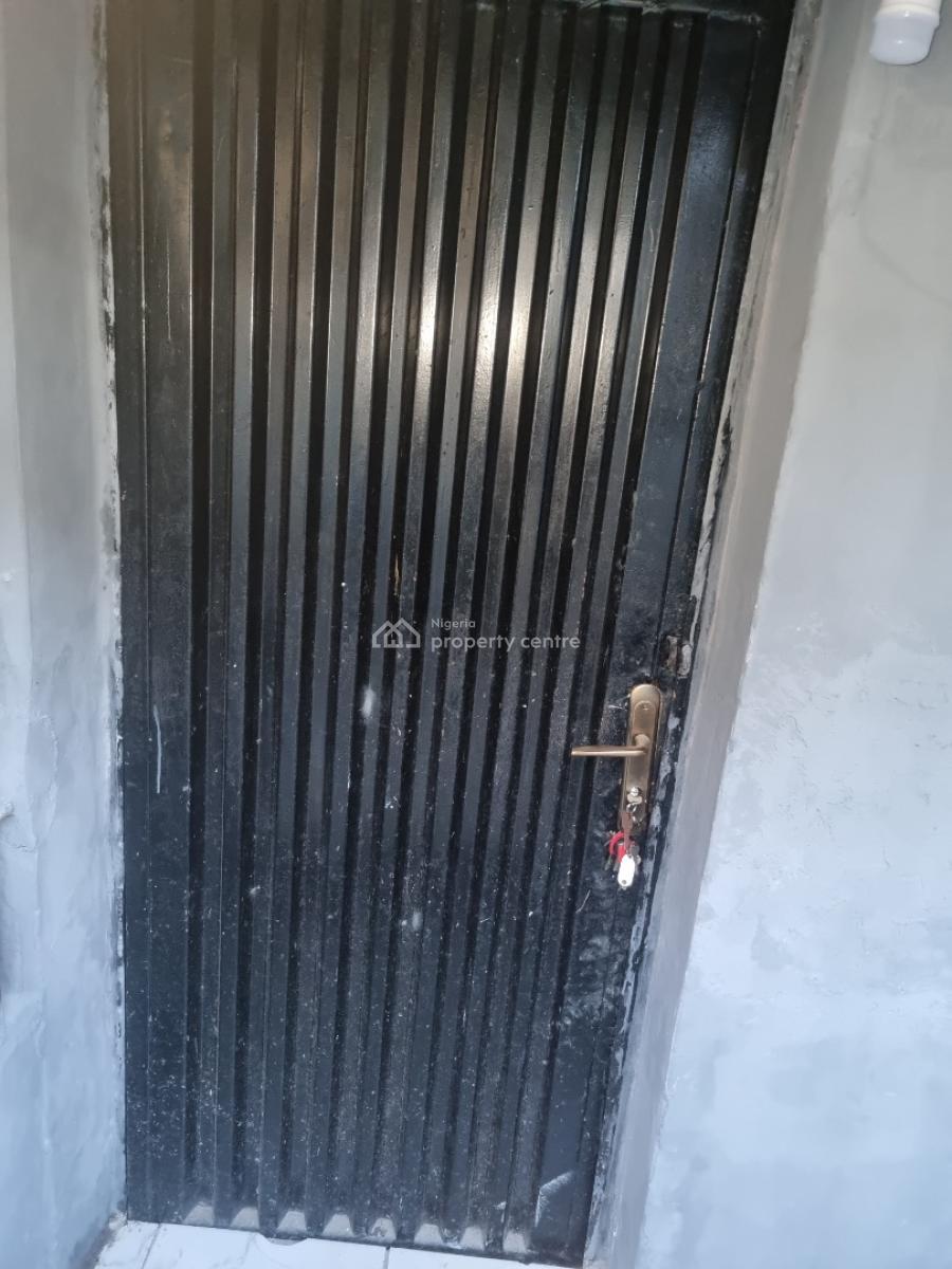 Bungalow, Idowu Emma Street, Lekki, Lagos, Hotel / Guest House for Rent