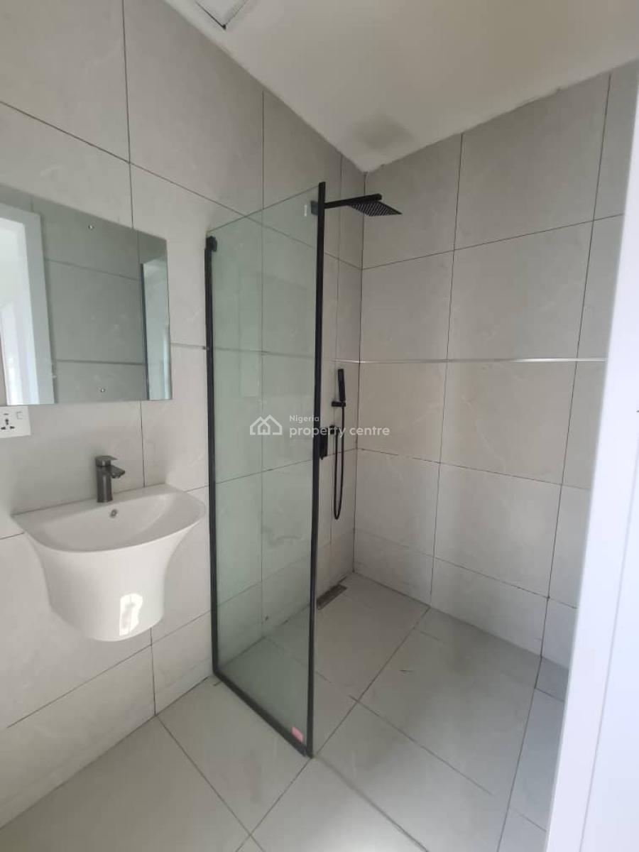 a Brand New 2 Bedroom  Apartment, Jakande, Lekki, Lagos, Flat / Apartment for Sale