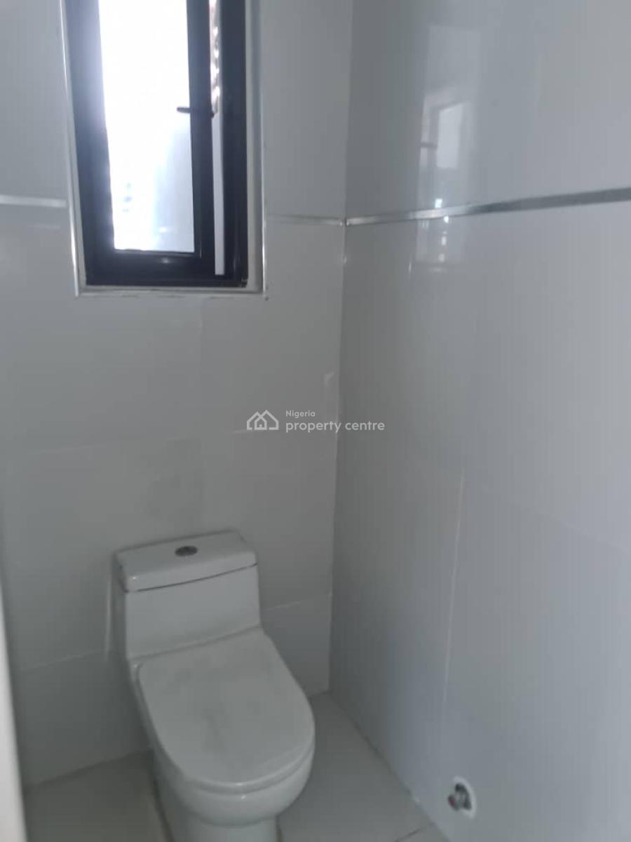 a Brand New 2 Bedroom  Apartment, Jakande, Lekki, Lagos, Flat / Apartment for Sale