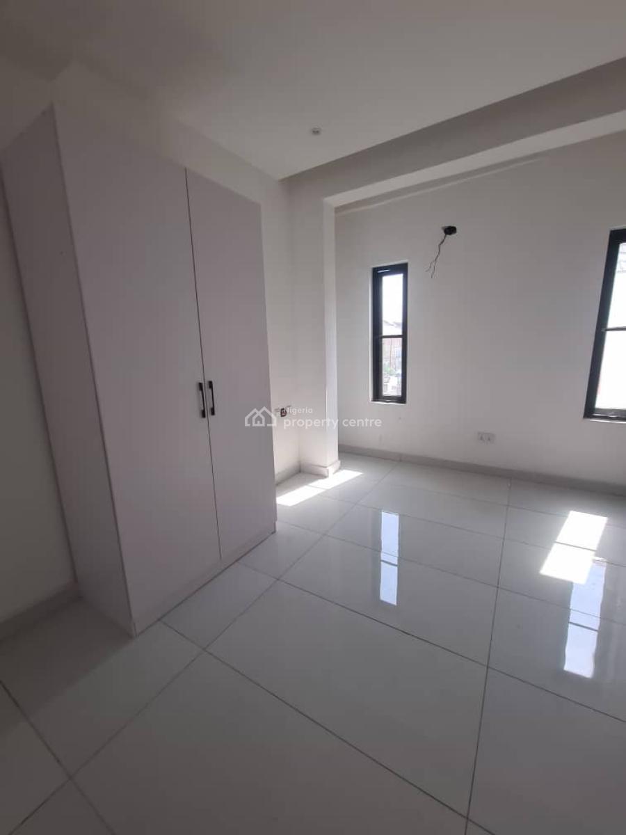 a Brand New 2 Bedroom  Apartment, Jakande, Lekki, Lagos, Flat / Apartment for Sale