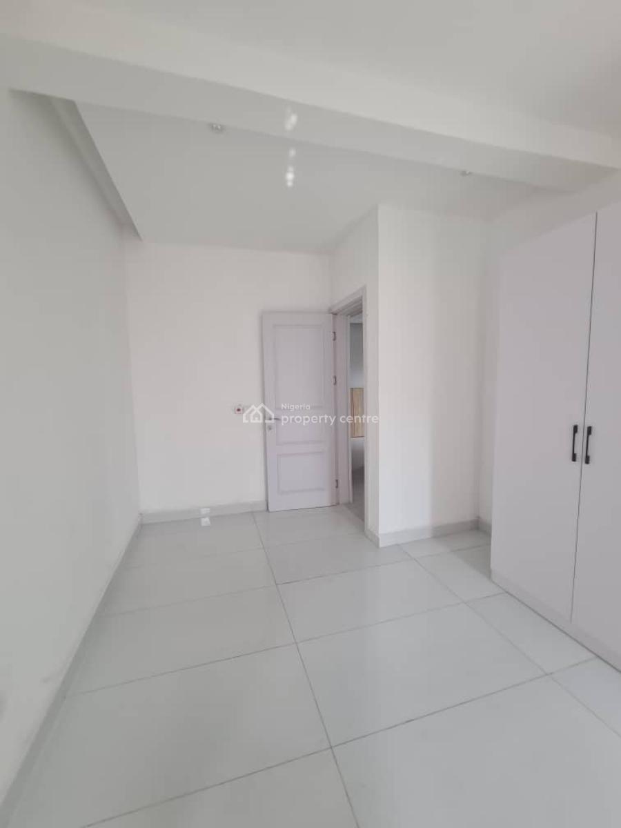 a Brand New 2 Bedroom  Apartment, Jakande, Lekki, Lagos, Flat / Apartment for Sale