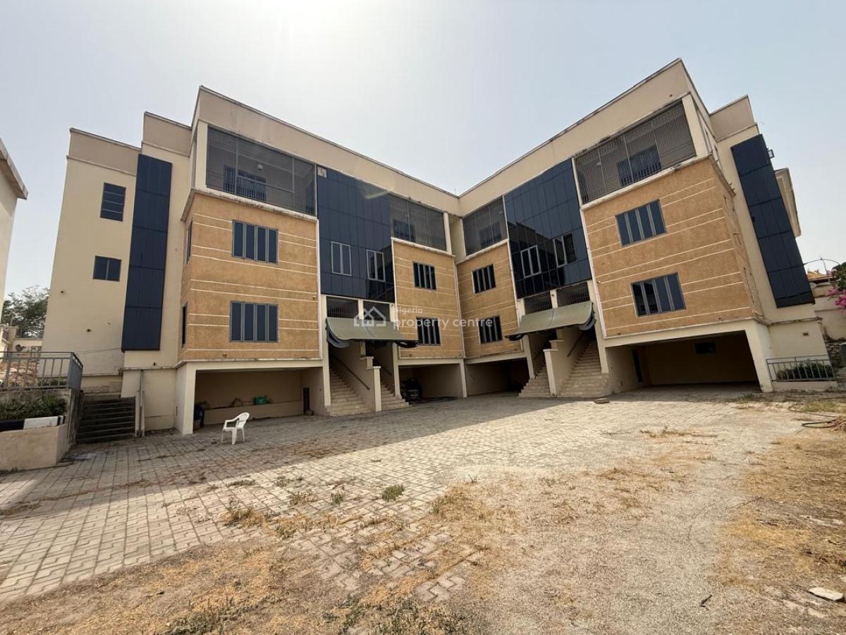 5bedroom Terrace with 1bedroom Guest Chalet, Maitama District, Abuja, Terraced Duplex for Rent