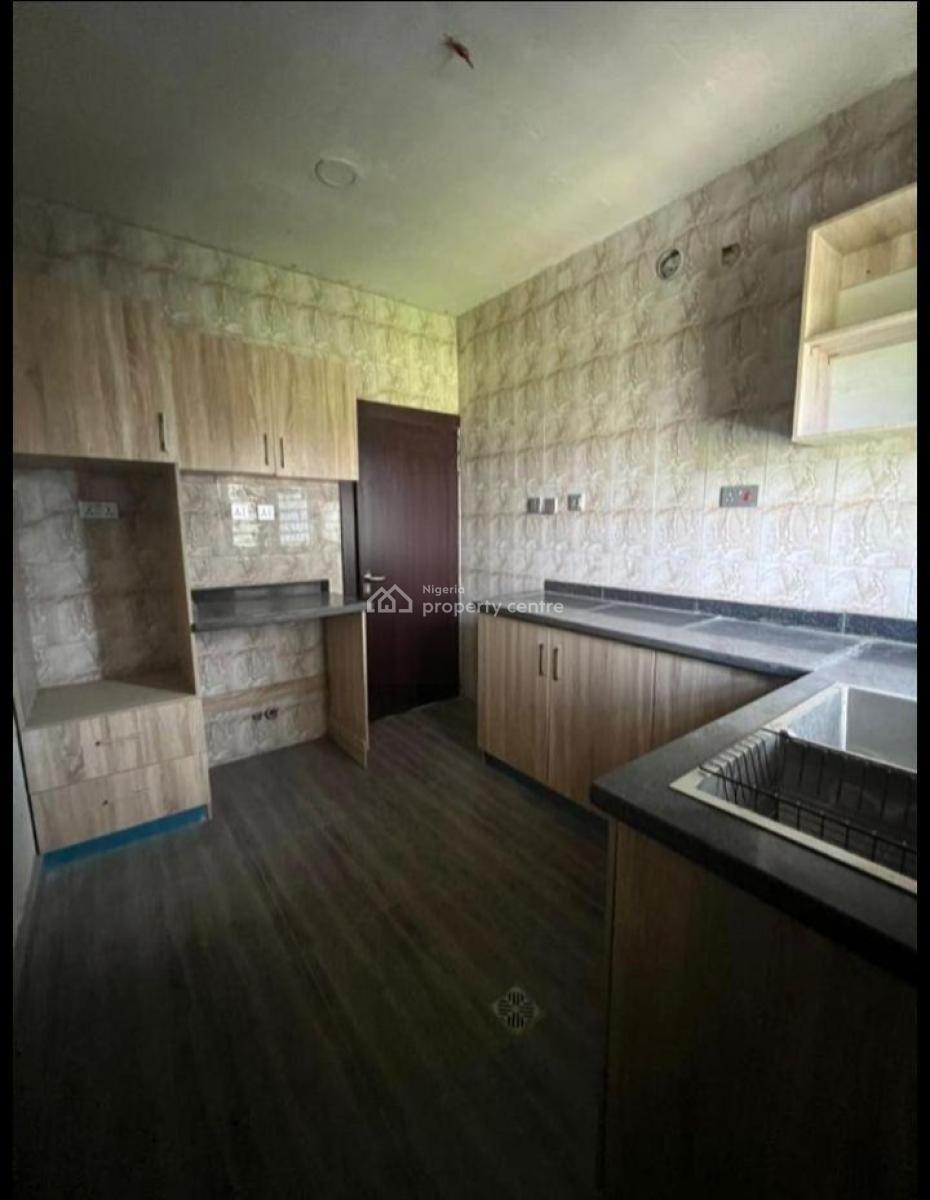 2 Bedroom Spacious Flat, Lekki Phase 1, Lekki, Lagos, Flat / Apartment for Rent