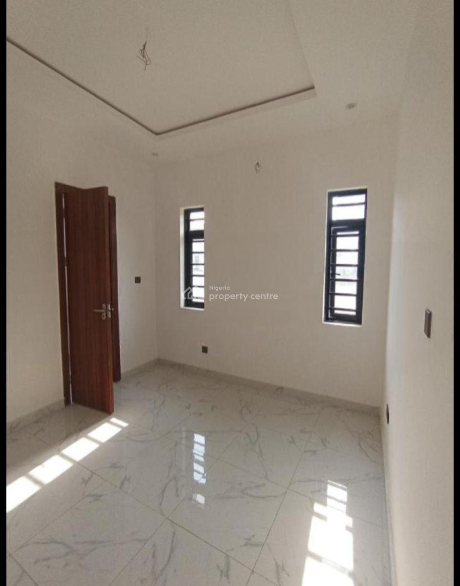 Standard Spacious 2 Bedroom Flat, Sangotedo, Ajah, Lagos, Flat / Apartment for Rent