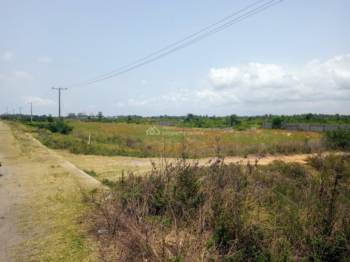 Over 500 Acres of Solid Dry Land, Badagry-seme Expressway, Badagry, Lagos, Mixed-use Land for Sale