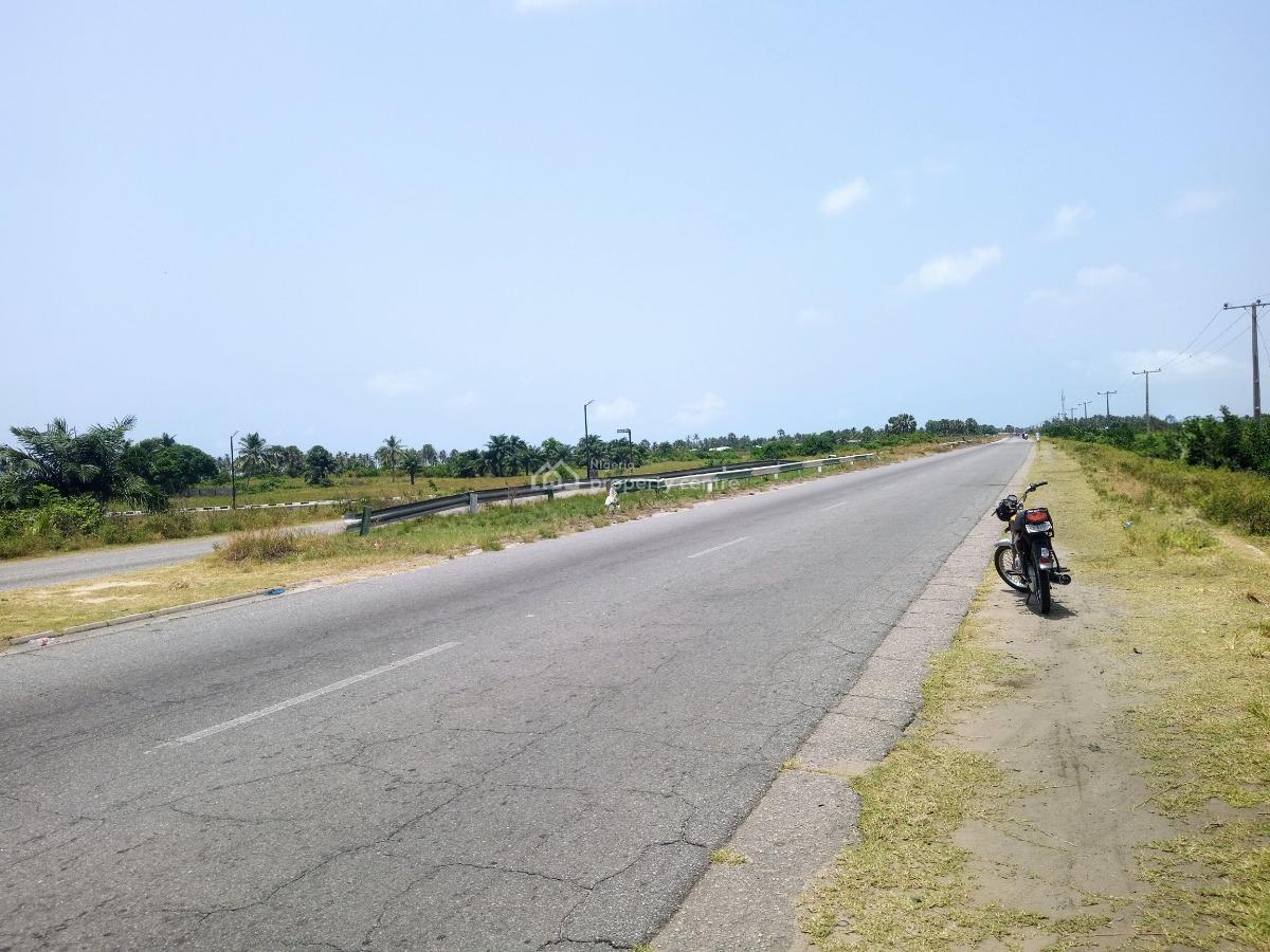 Over 500 Acres of Solid Dry Land, Badagry-seme Expressway, Badagry, Lagos, Mixed-use Land for Sale