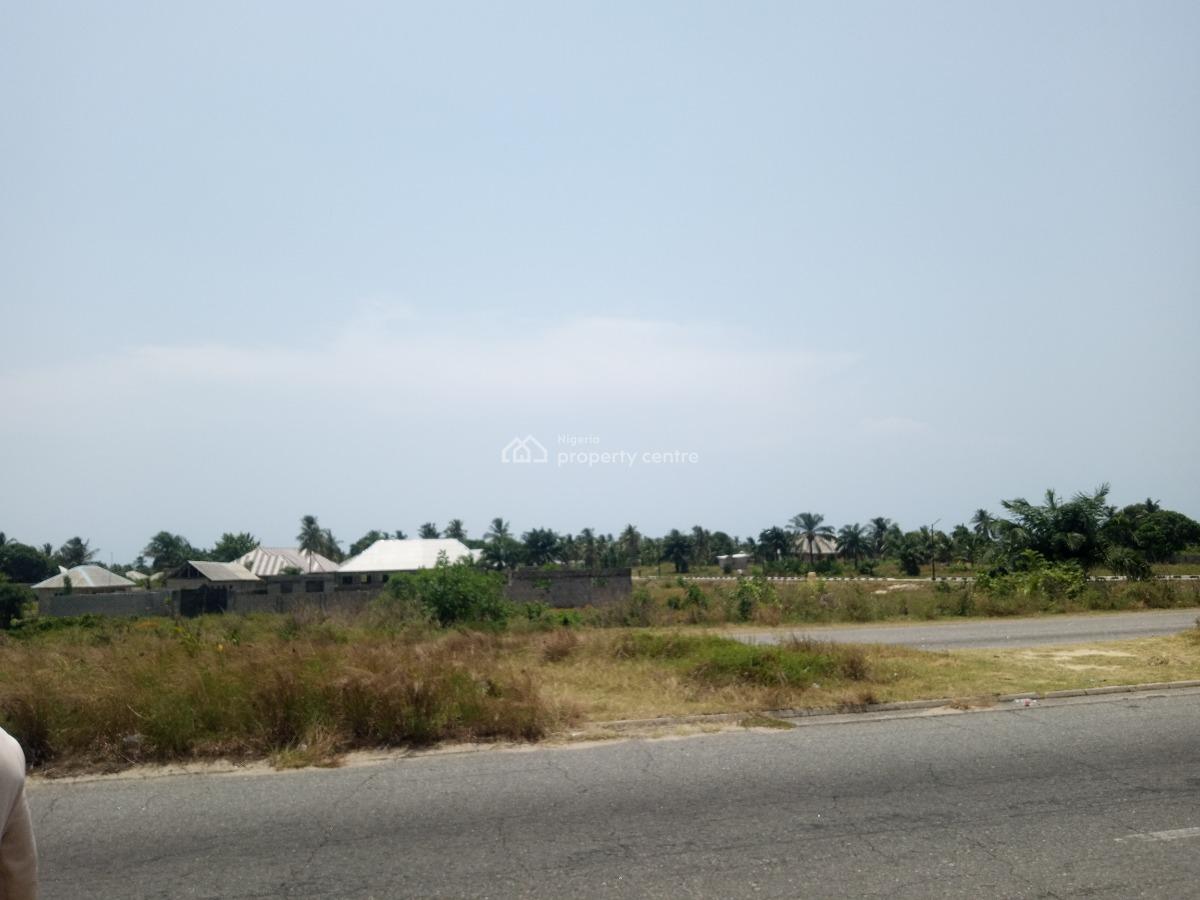 Over 500 Acres of Solid Dry Land, Badagry-seme Expressway, Badagry, Lagos, Mixed-use Land for Sale