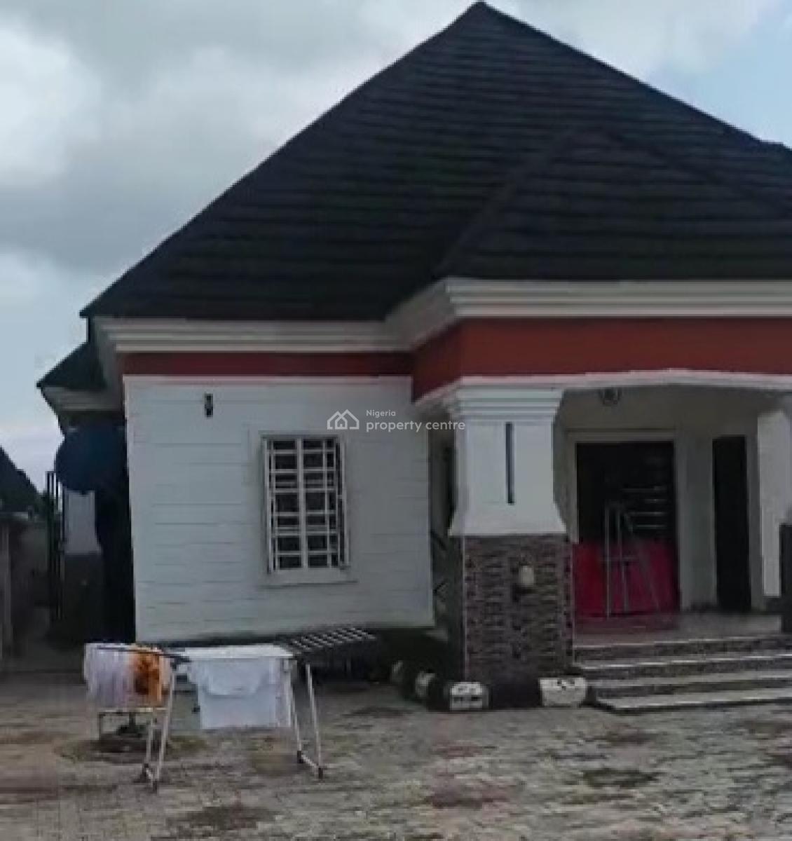 4bedrooms Bungalow with Security Post & Pop Ceiling 50ft By 100ft Land, Okhoromi Community, Off Airport Road, Benin, Oredo, Edo, Terraced Bungalow for Sale