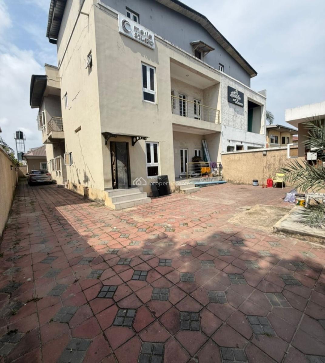 Two Wings of 4 Bedrooms Semi-detached House & Two Rooms Bq Each, Lekki Phase 1, Lekki, Lagos, Semi-detached Duplex for Sale