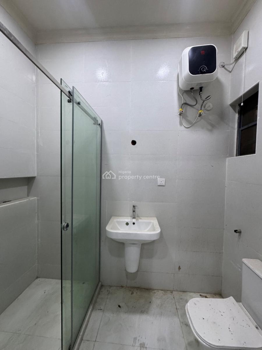 Spacious Two (2) Bedroom Apartment, Ikate, Lekki, Lagos, Flat / Apartment for Sale