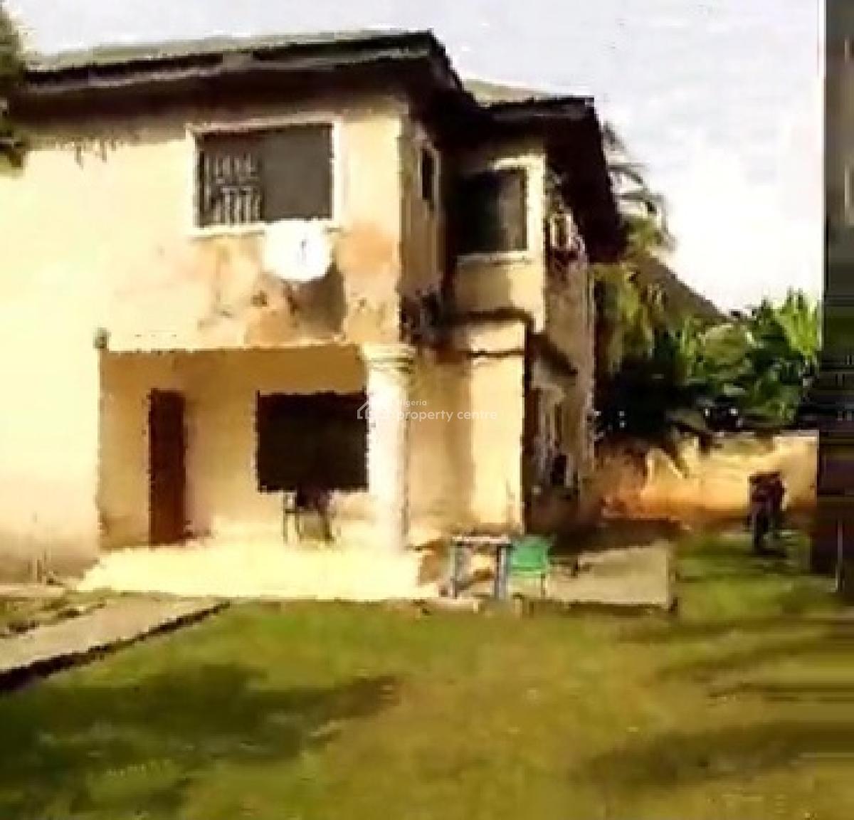 6bedrooms Duplex with Bq & Security Houses 100ft By 200ft Land, Second Ugbor Road, Gra, Benin, Oredo, Edo, Terraced Duplex for Sale