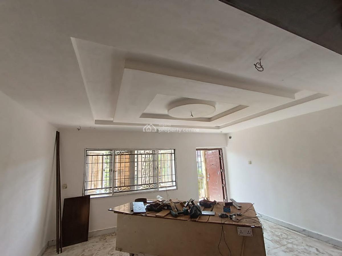 Superclean Renovated 4bedroom Flat on The 1st Floor*, Zones, Wuse, Abuja, Block of Flats for Sale