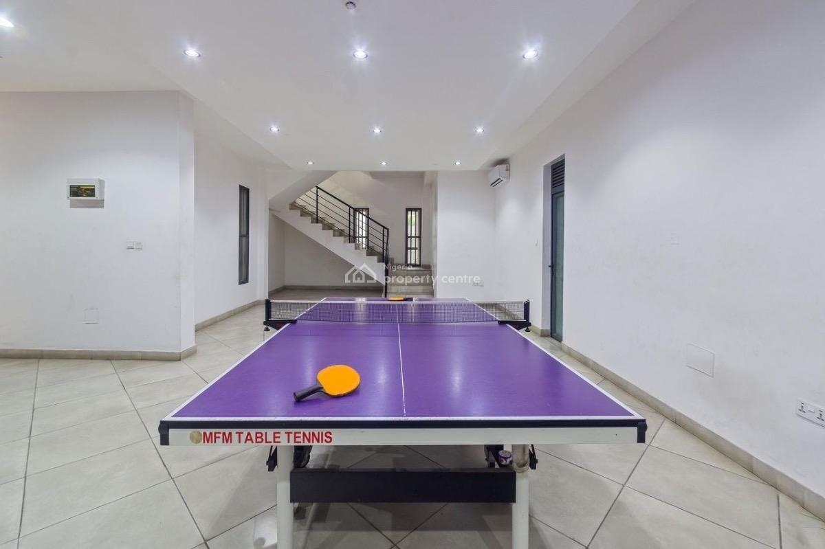 Beautiful 2bedroom Apartment with Ps5, Wine Bar, Gym and Swimming Poo, Old Ikoyi, Ikoyi, Lagos, Flat / Apartment Short Let