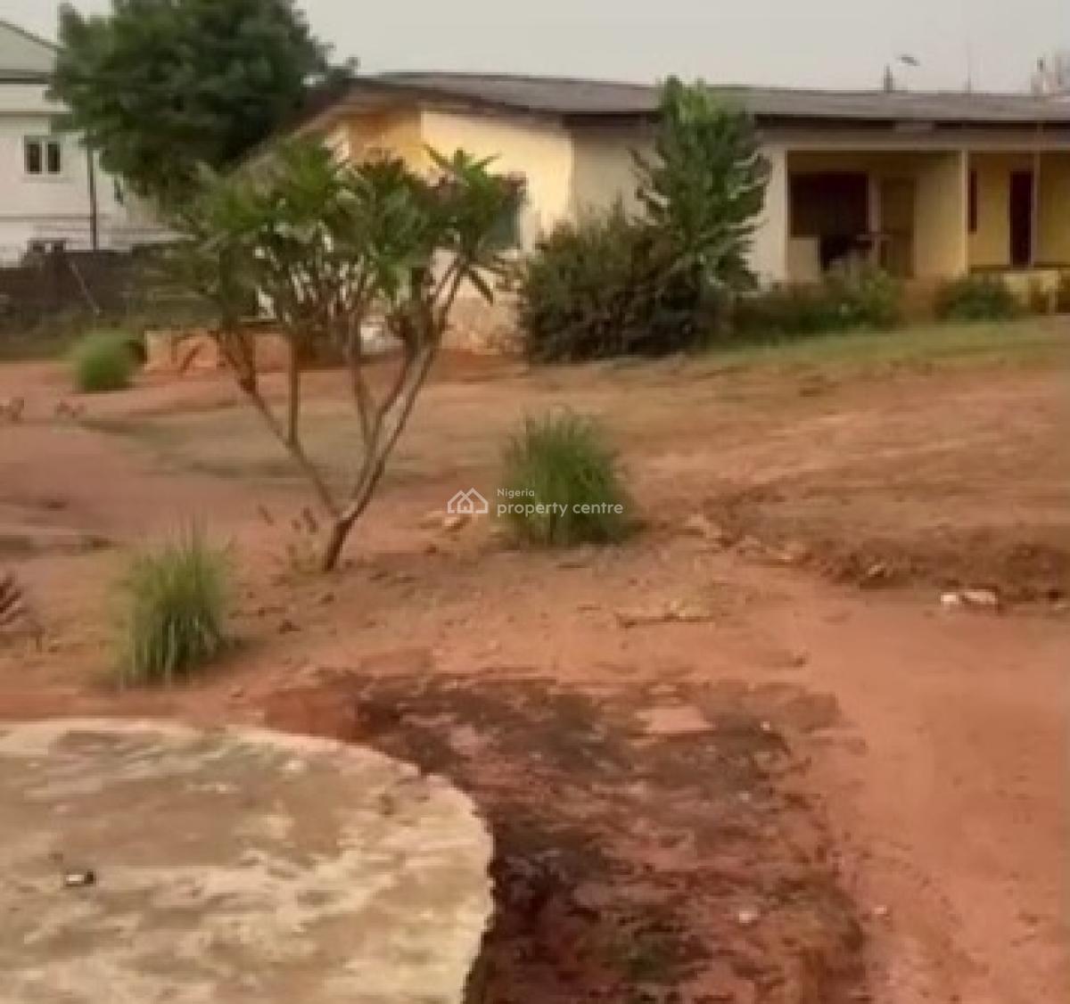 3flats of 3bedroom Flat, 2flats of 2bedroom Flat & Bq 200ft By 200ft, Gapiona Road, Off Airport Road, Okundia By Second Ugbor Road, Benin, Oredo, Edo, Block of Flats for Sale