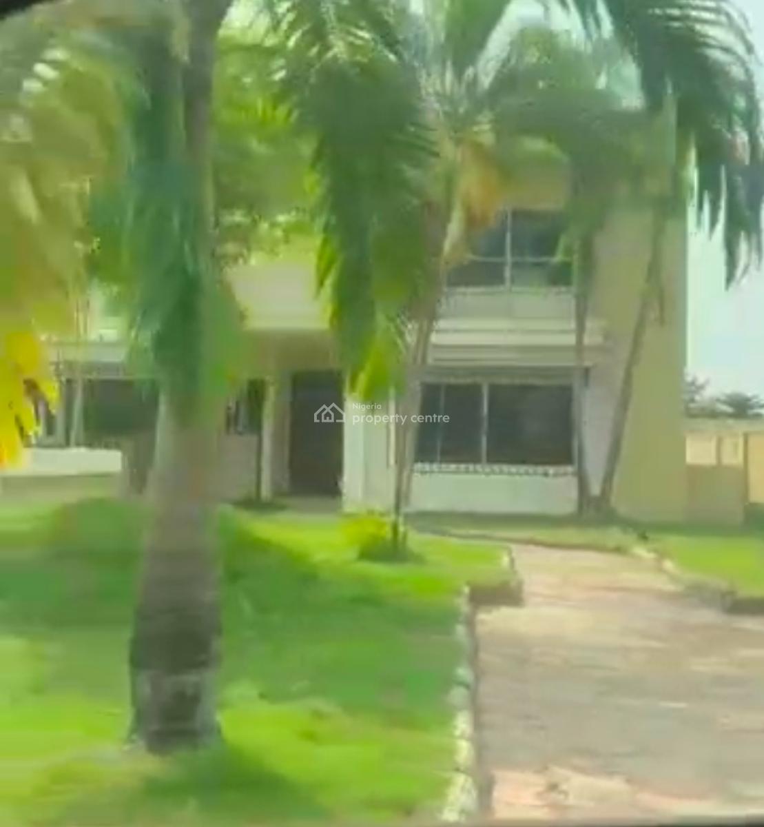 on 45,600 Sqm Land 70 Units of Properties@ Ikate Lekki. 20 Detached 4b, *offtaker Deal –estate, Ikate Lekki*  Location: Ikate Le, Ikate, Lekki, Lagos, Detached Duplex for Sale