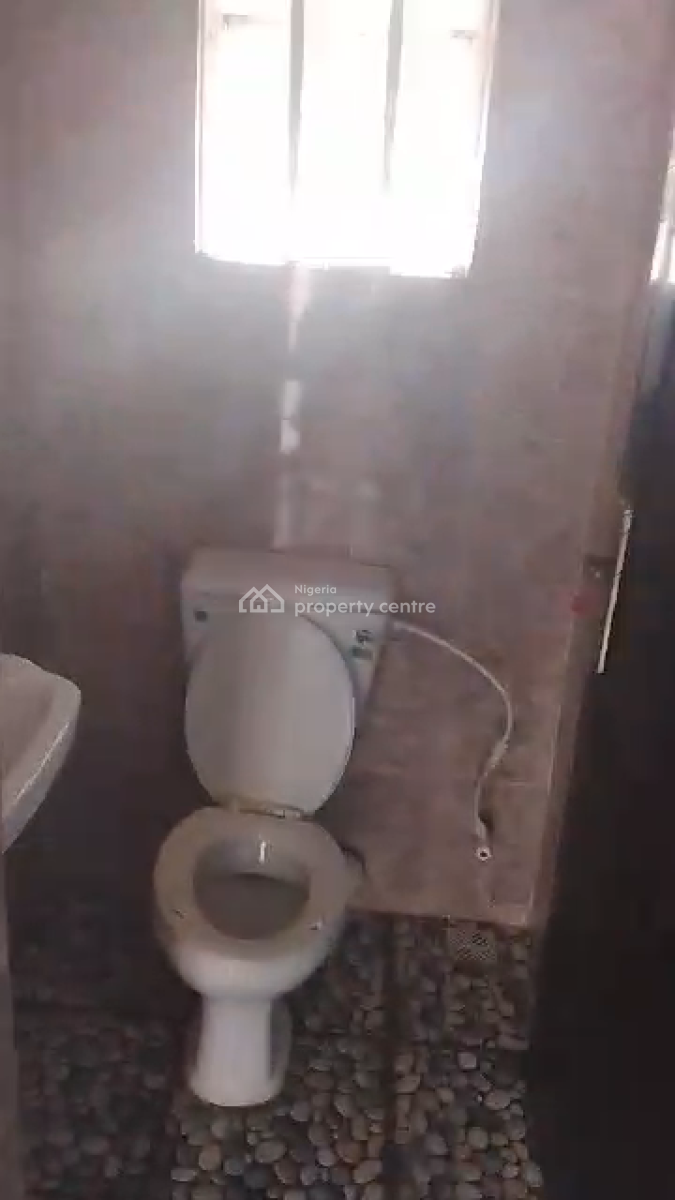 Clean 2 Bedroom @ Peace Estate, Peace Estate Mainland Lagos, Ago Palace, Isolo, Lagos, Flat / Apartment for Rent