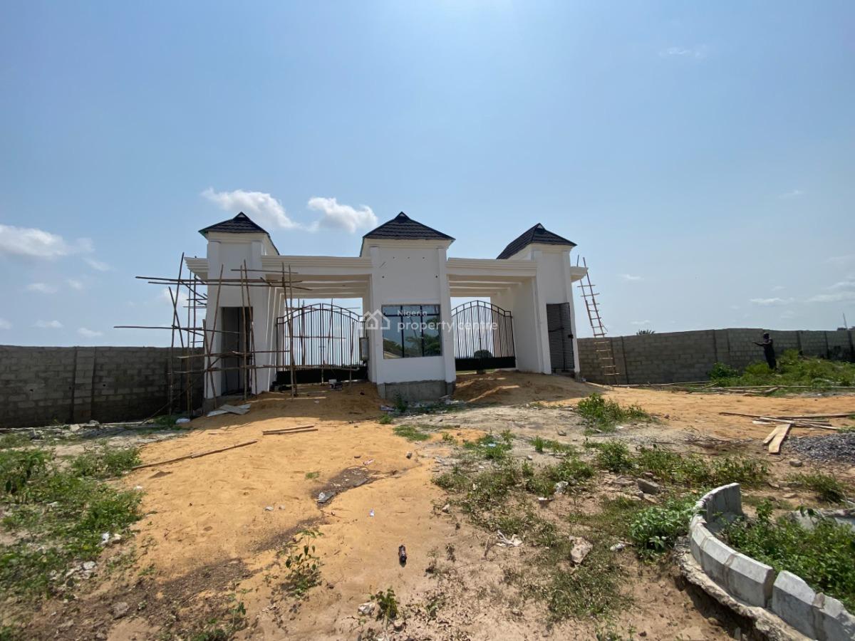 Buy and Build Estate Land, The Castle  Licated at Eleranigbe, Ibeju Lekki, Lagos, Commercial Land for Sale
