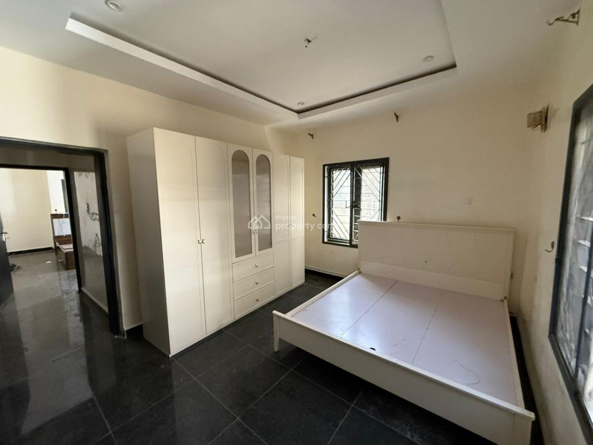 6units of 3bedroom and 2units of 1bedroom in Wuse 2, Wuse 2, Abuja, Block of Flats for Sale