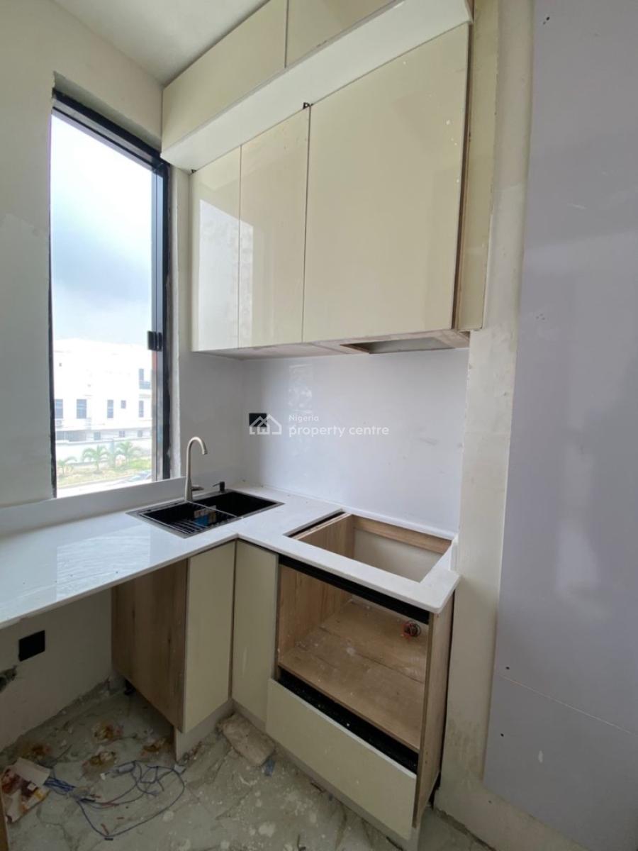 Exquisitely Built 1 Bedroom Apartment with Pool & Elevator, Orchid, Lekki, Lagos, Mini Flat (room and Parlour) for Sale