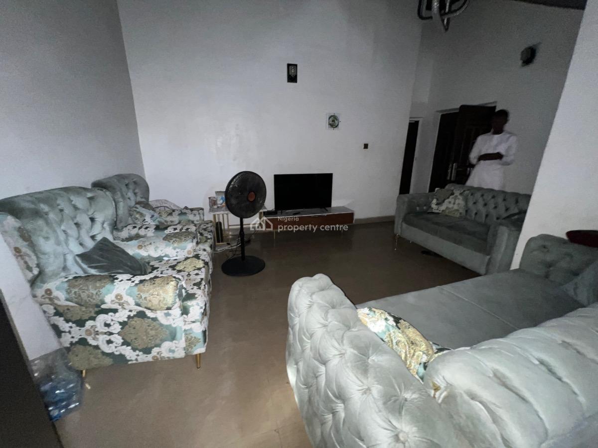 Well Located Strategic One Bedroom Penthouse Apartment @ Area 2, Garki, Area 2, Garki, Abuja, Mini Flat (room and Parlour) for Sale
