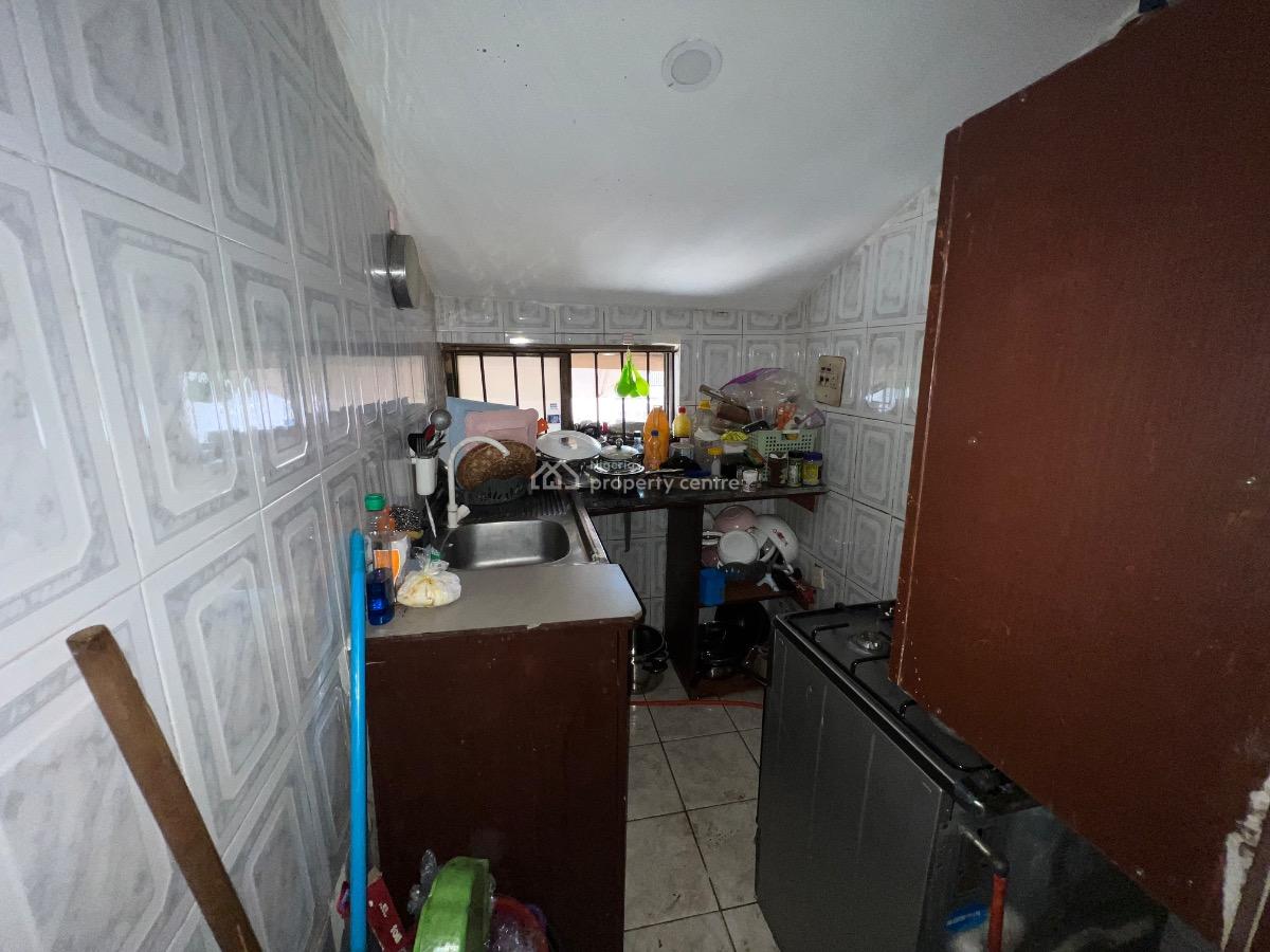 Well Located Strategic One Bedroom Penthouse Apartment @ Area 2, Garki, Area 2, Garki, Abuja, Mini Flat (room and Parlour) for Sale