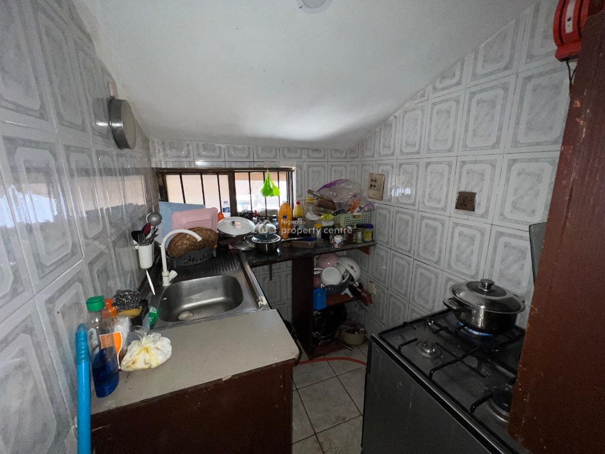 Well Located Strategic One Bedroom Penthouse Apartment @ Area 2, Garki, Area 2, Garki, Abuja, Mini Flat (room and Parlour) for Sale