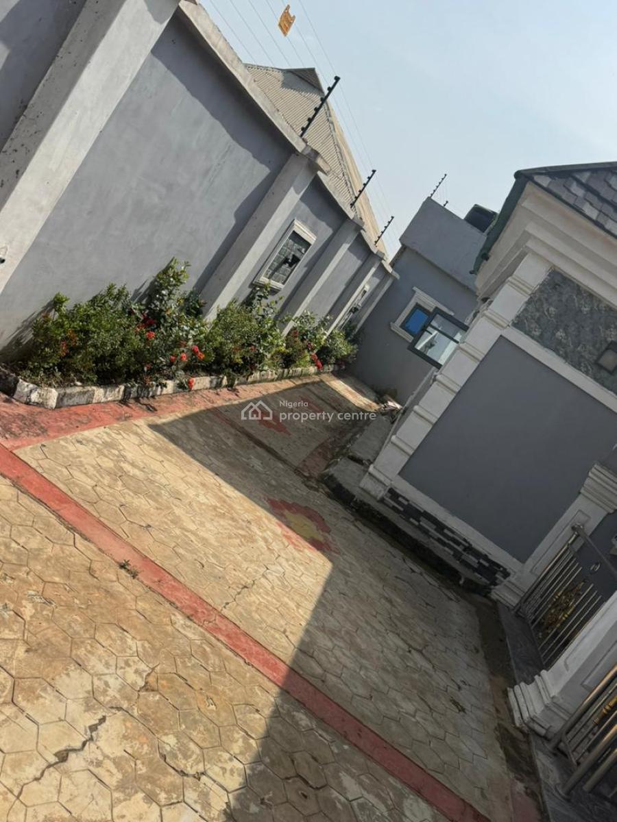 Luxury Furnished 3bdrm Bungalow, Aberensise Estate Back of Ilesa Garage Osogbo, Osogbo, Osun, Detached Bungalow for Sale