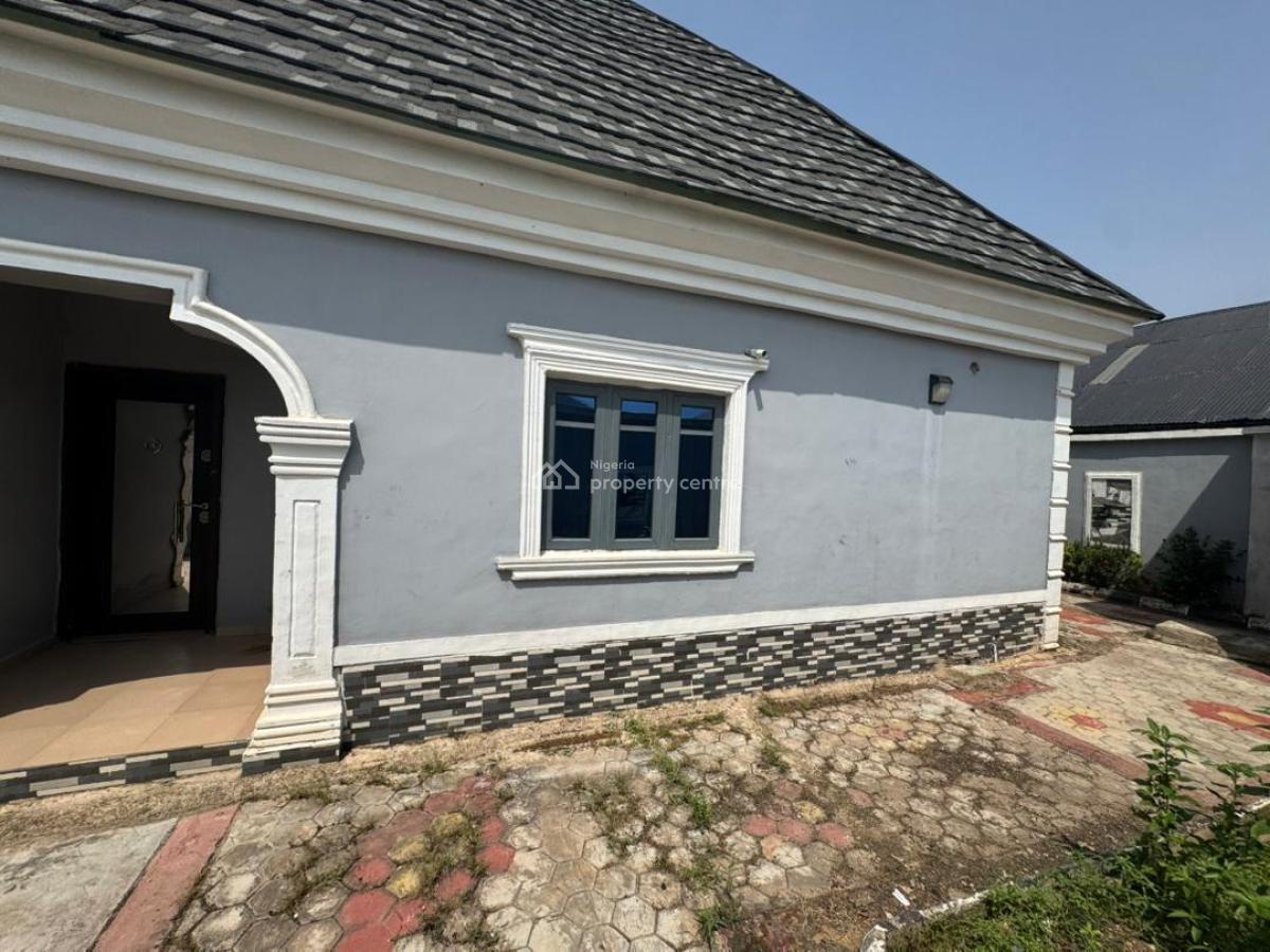 Luxury Furnished 3bdrm Bungalow, Aberensise Estate Back of Ilesa Garage Osogbo, Osogbo, Osun, Detached Bungalow for Sale