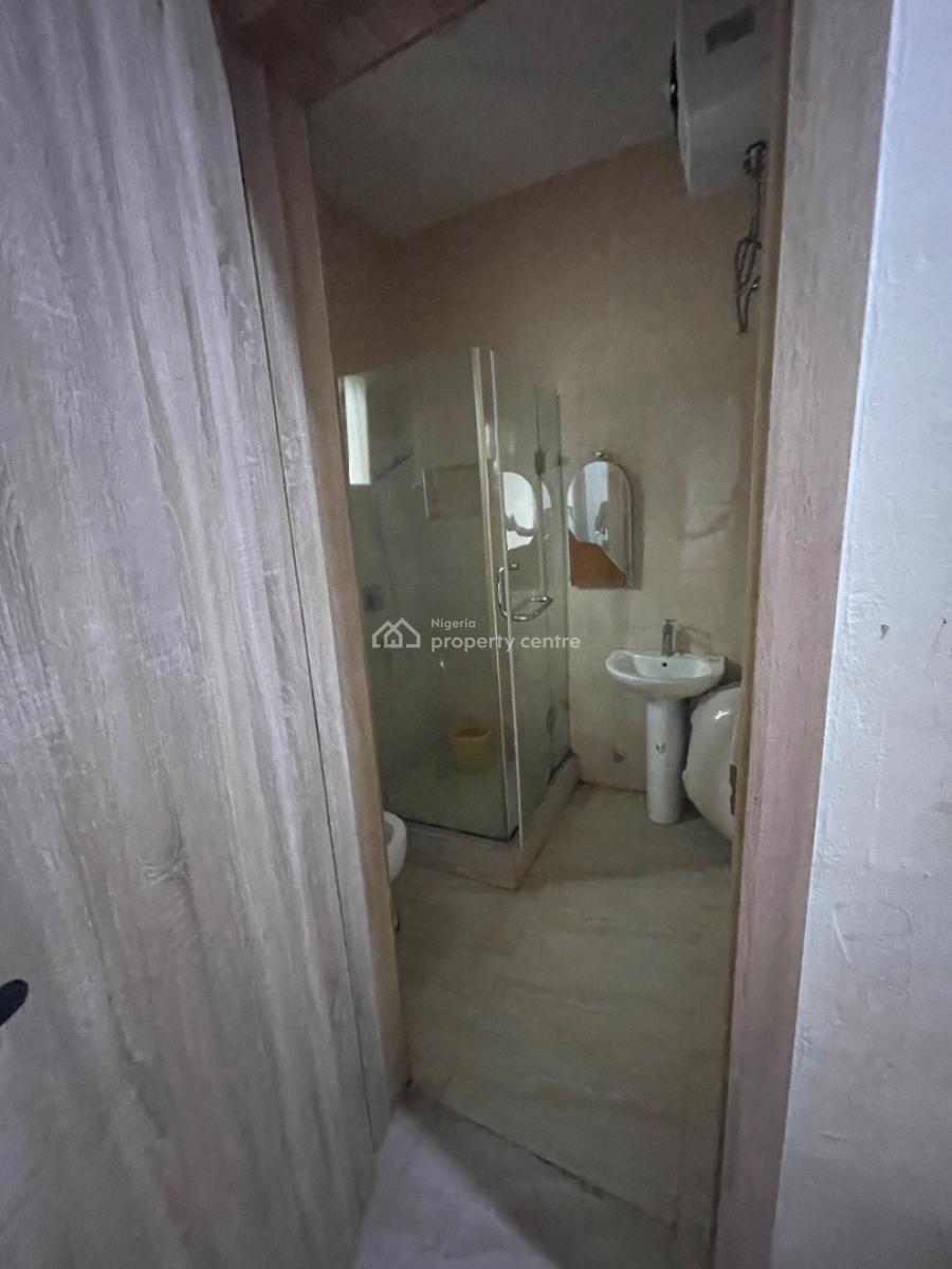Shared Apartment, Vitoria Crest Iv Waterviwe Experience Orchid Road Lagos State, Ibeju Lekki, Lagos, Flat / Apartment for Rent