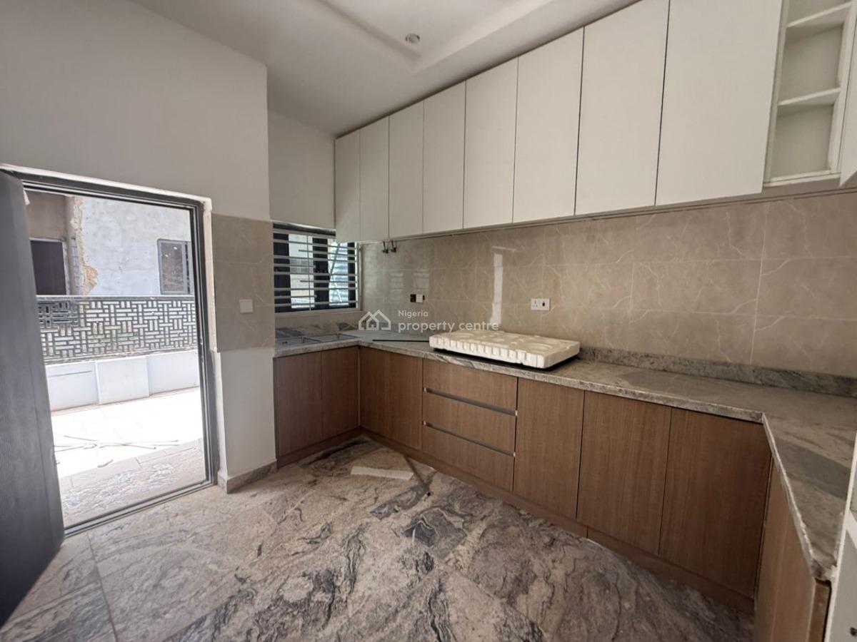 5 Bedroom Semi Detached Duplex in Wuye, in an Estate, Wuye, Abuja, Semi-detached Duplex for Sale