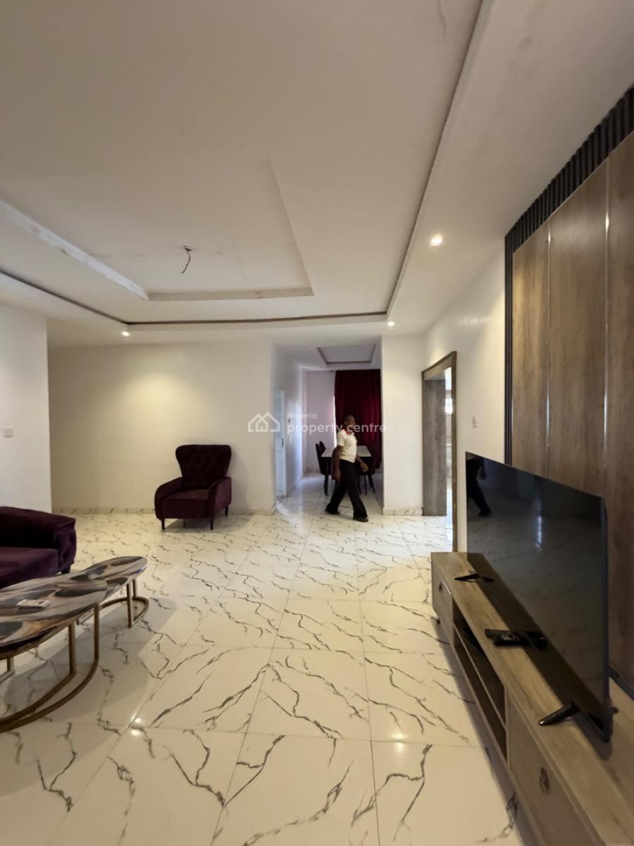 Standard 3 Bedroom Apartment with Bq, Guzape District, Abuja, Flat / Apartment for Rent