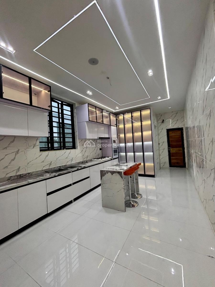 5 Bedroom Luxury Home with a Swimming Pool, 2nd Lekki Toll Gate, Lekki, Lagos, Detached Duplex for Sale