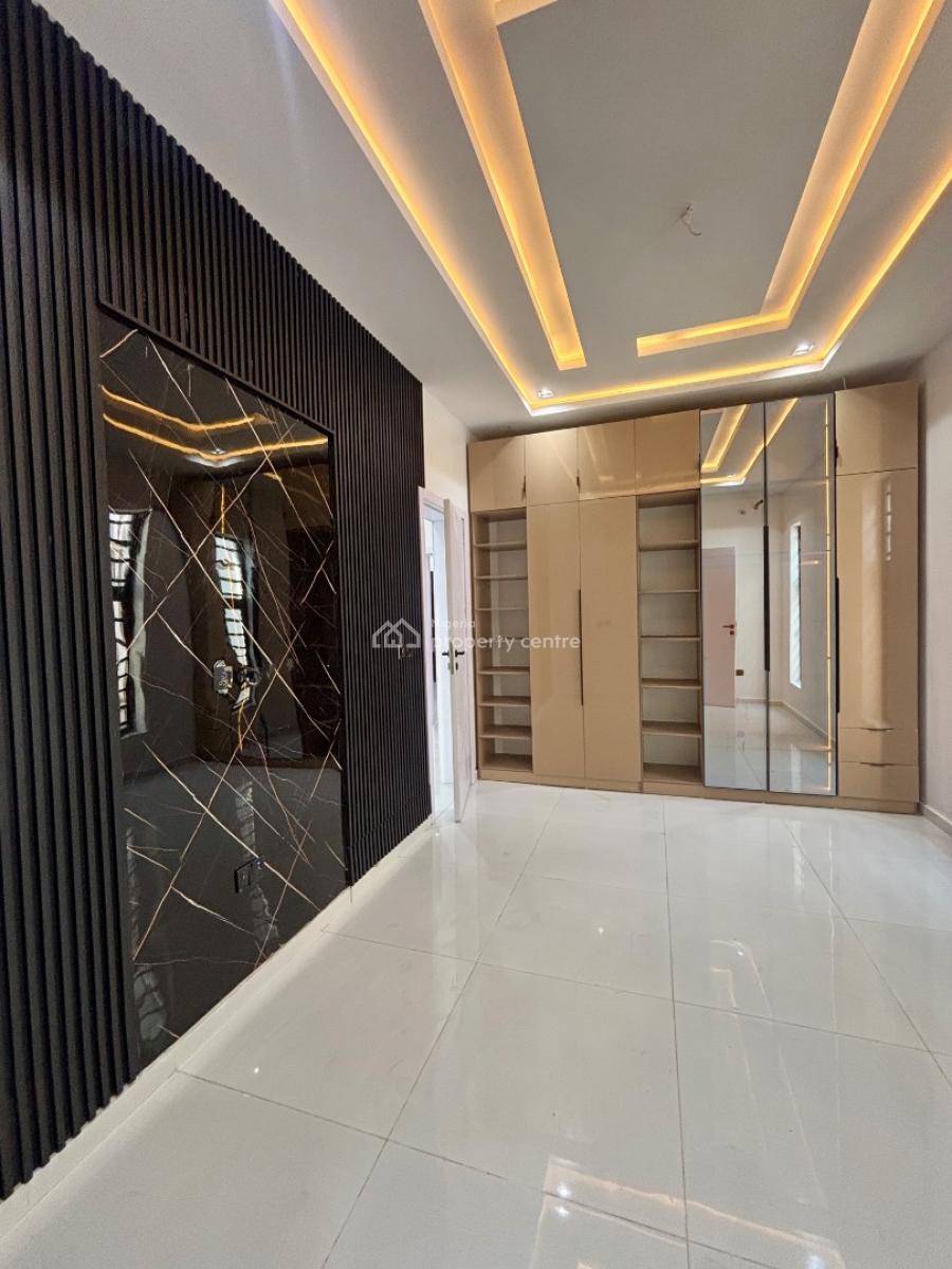 5 Bedroom Luxury Home with a Swimming Pool, 2nd Lekki Toll Gate, Lekki, Lagos, Detached Duplex for Sale