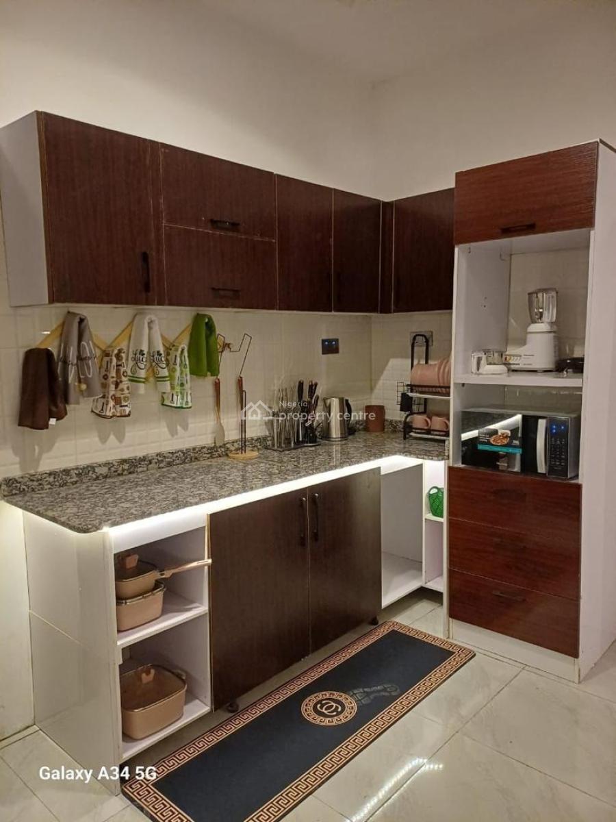 Tastefully Finished Furnished 2 Bedroom Apartment, Nice Court, Ilaje, Ajah, Lagos, Flat / Apartment for Rent