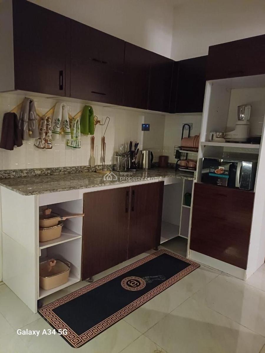 Tastefully Finished Furnished 2 Bedroom Apartment, Nice Court, Ilaje, Ajah, Lagos, Flat / Apartment for Rent