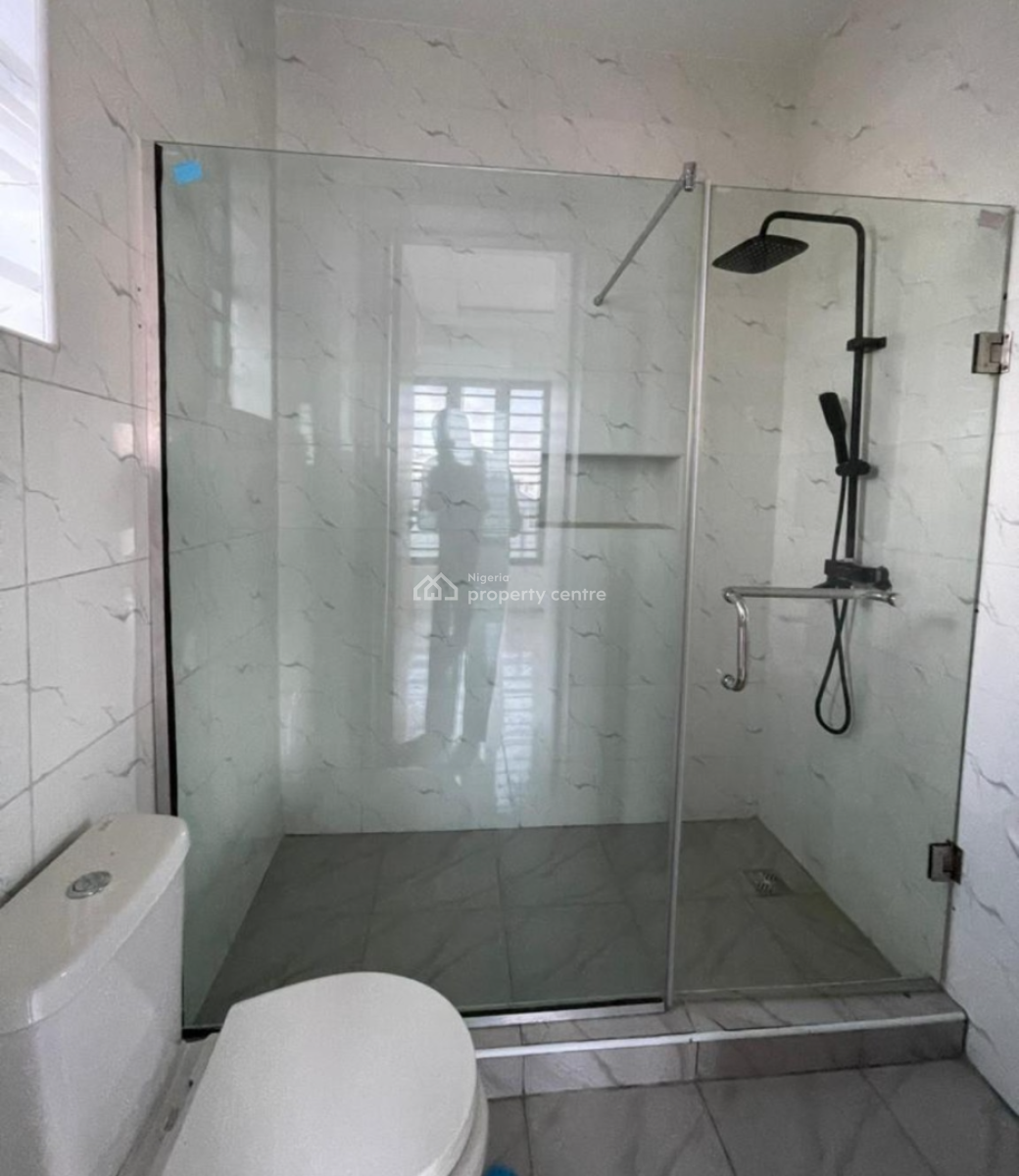 2bedroom Apartment, Ologolo, Ologolo, Lekki, Lagos, Flat / Apartment for Rent