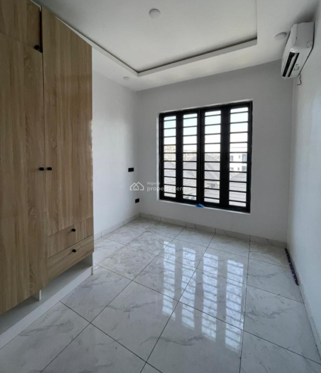 2bedroom Apartment, Ologolo, Ologolo, Lekki, Lagos, Flat / Apartment for Rent