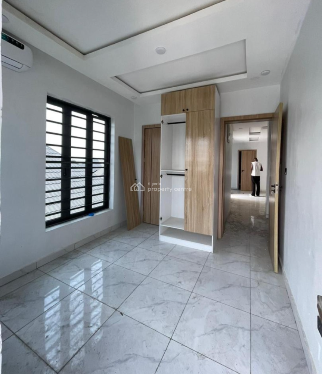 2bedroom Apartment, Ologolo, Ologolo, Lekki, Lagos, Flat / Apartment for Rent