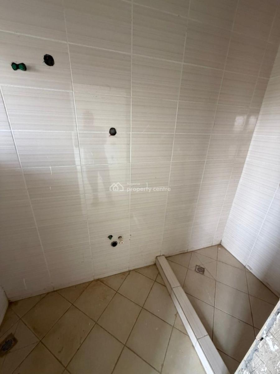 Spacious 4 Bedrooms Terrace Duplex with Bq, Lugbe District, Abuja, Terraced Duplex for Sale