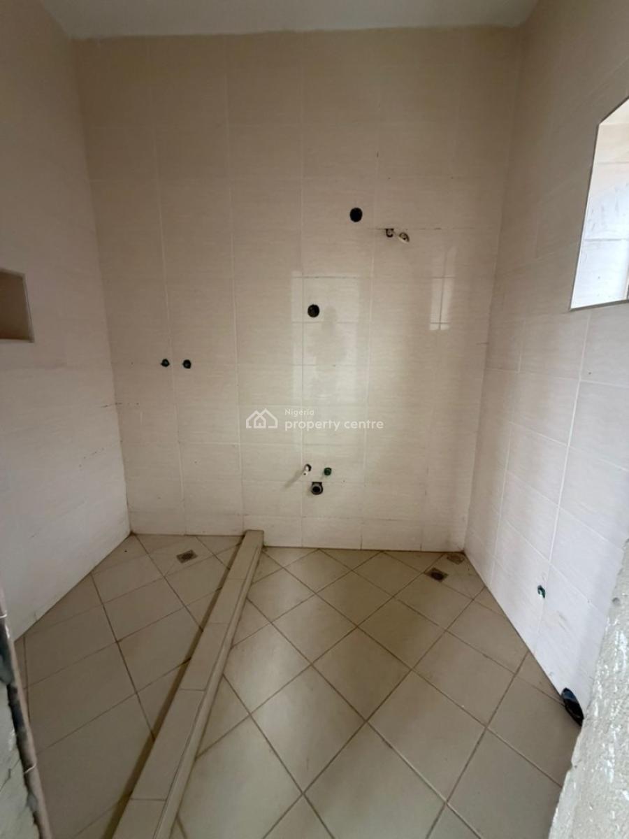 Spacious 4 Bedrooms Terrace Duplex with Bq, Lugbe District, Abuja, Terraced Duplex for Sale