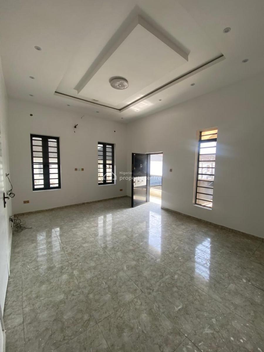 Masters Bedroom Sharing Kitchen Only, Orchid Road, Lekki, Lagos, Flat / Apartment for Rent