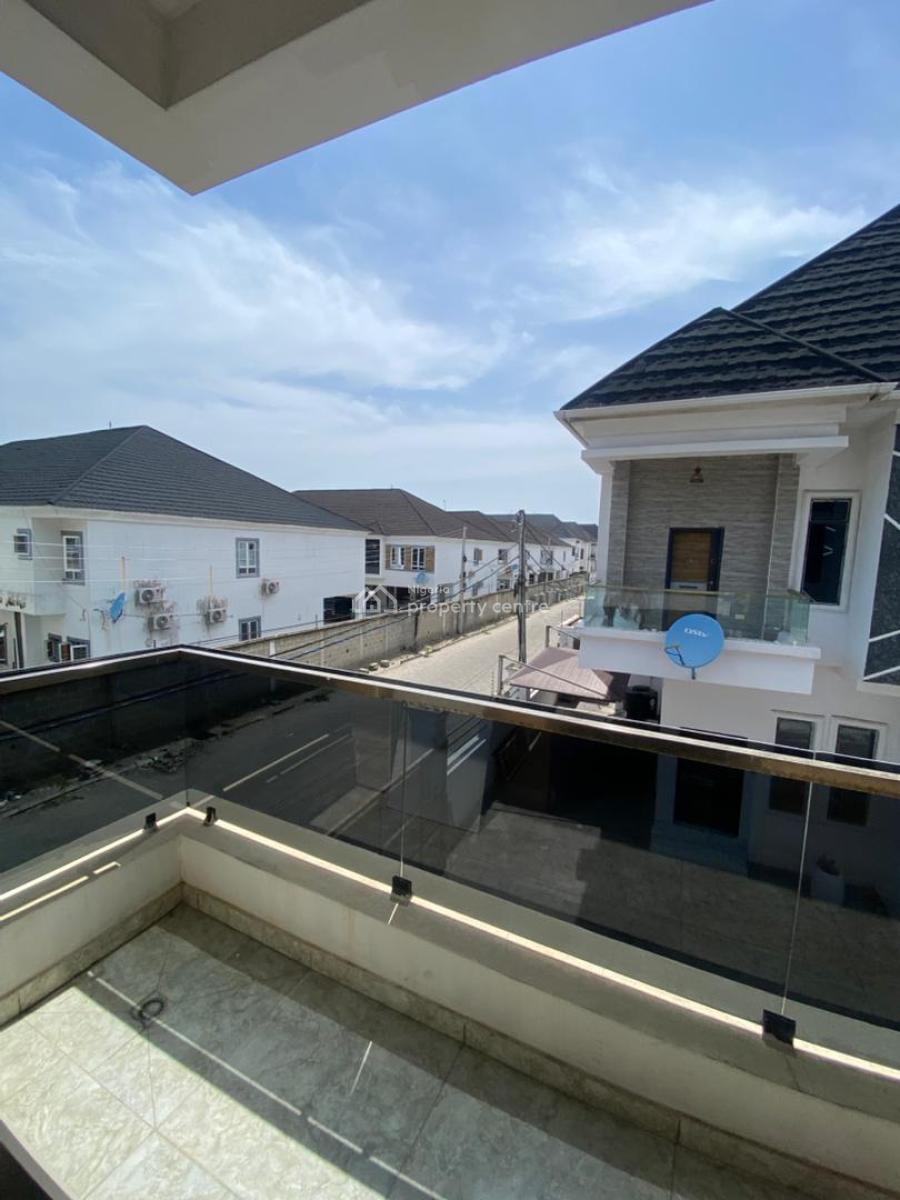 Masters Bedroom Sharing Kitchen Only, Orchid Road, Lekki, Lagos, Flat / Apartment for Rent