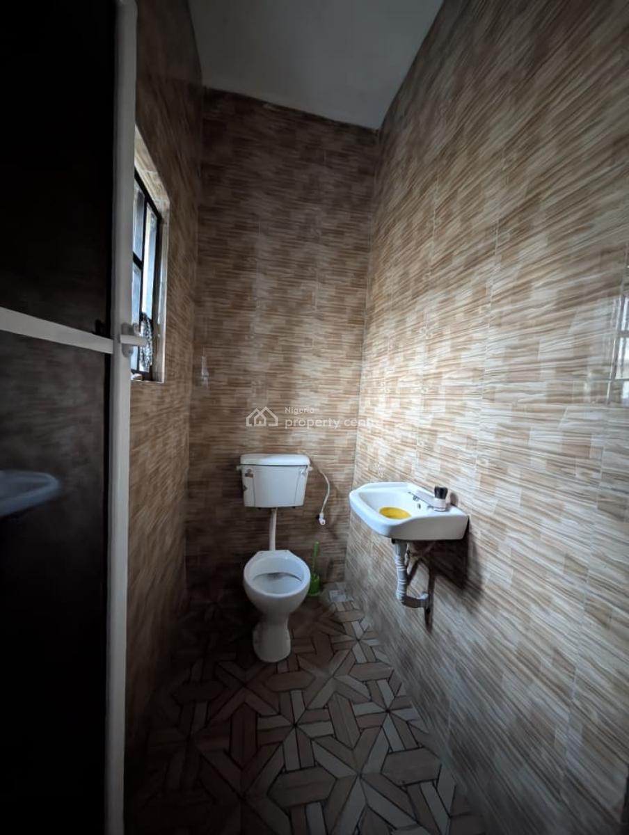 Standard and Spacious Two (2) Bedroom Flat, Oron Road By Mbiabong U-turn, Uyo, Akwa Ibom, House for Rent