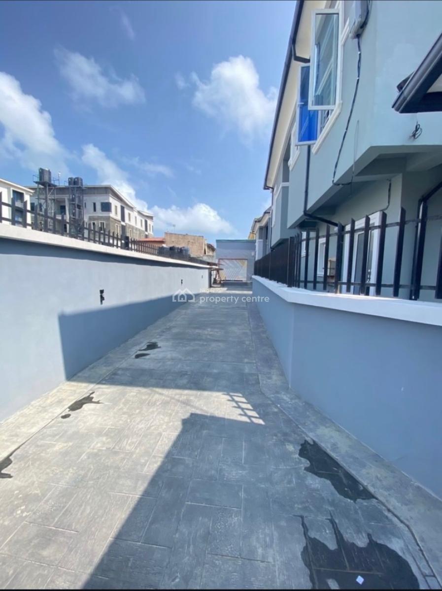 5 Bedroom House with a Bq Comes Furnished, Ikate, Lekki, Lagos, Detached Duplex for Sale