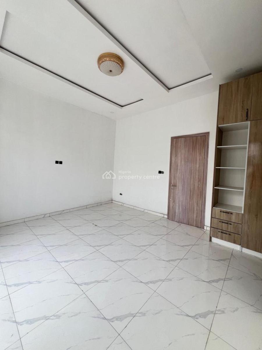 Luxury Terrace: 4-bedroom, Ikota, Lekki, Lagos, Terraced Duplex for Sale