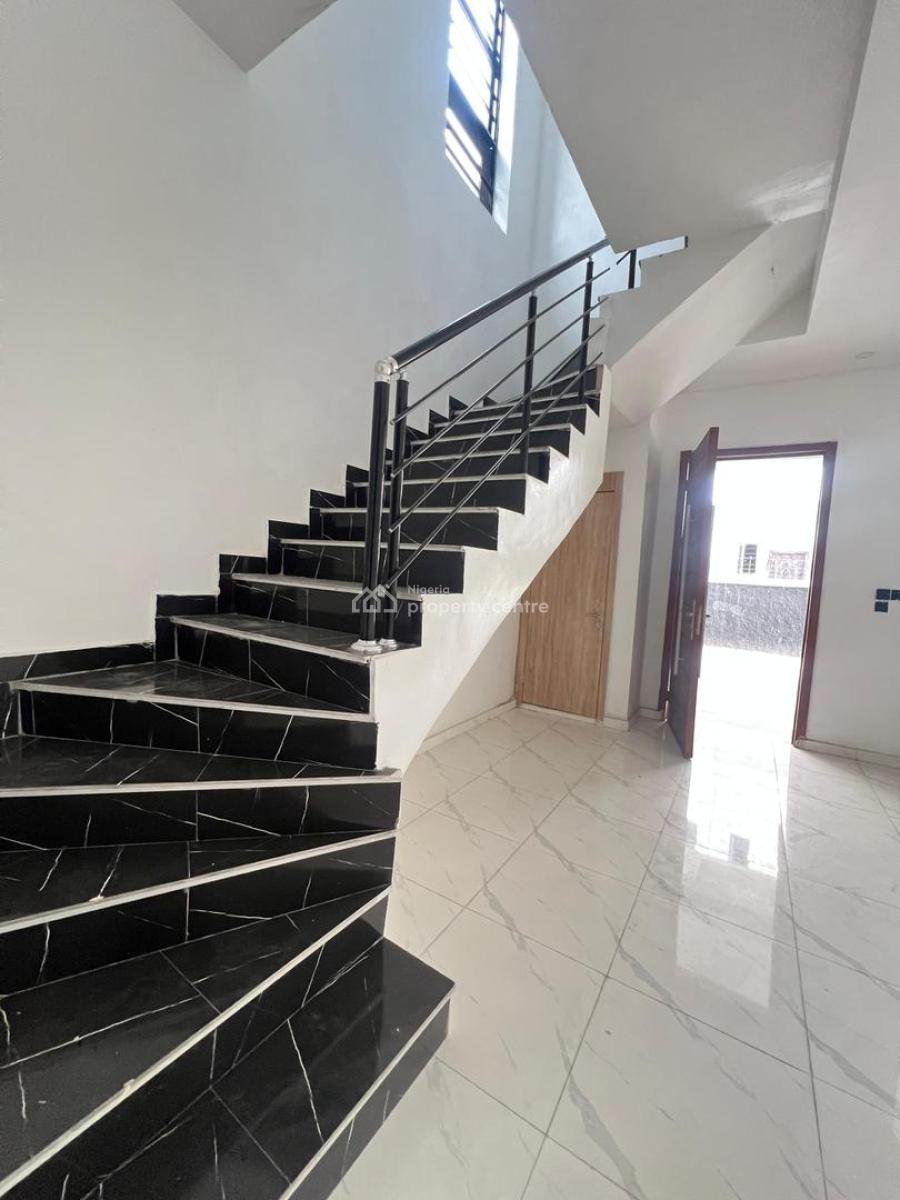 Luxury Terrace: 4-bedroom, Ikota, Lekki, Lagos, Terraced Duplex for Sale