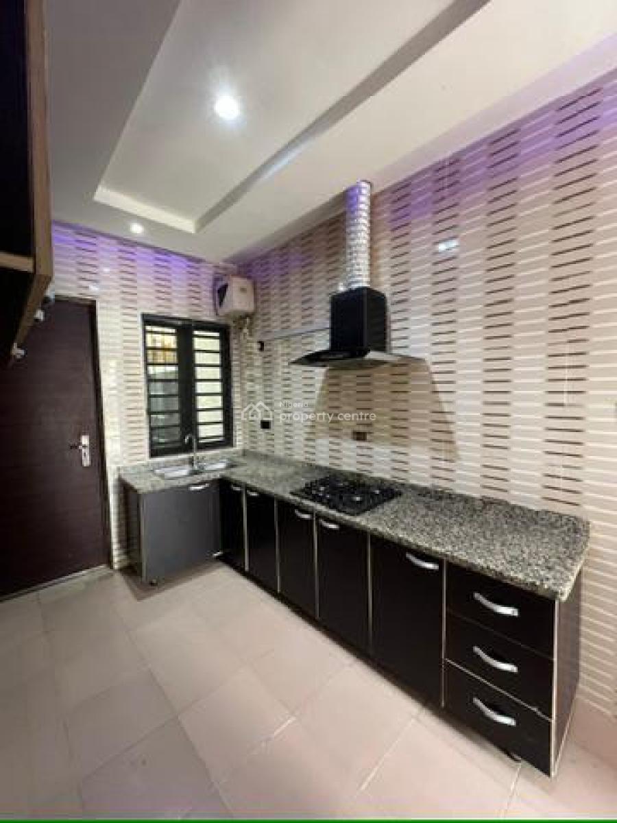 Spacious Beautiful 3 Bedroom Good for Family Use, Interlocked and Gated Street, Ologolo, Lekki, Lagos, Flat / Apartment for Rent